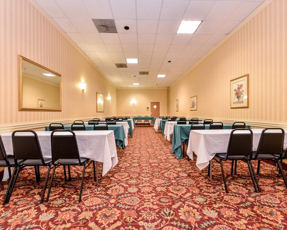 Quality Inn And Suites Conference Center Richmond Extérieur photo