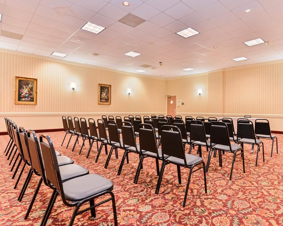Quality Inn And Suites Conference Center Richmond Extérieur photo