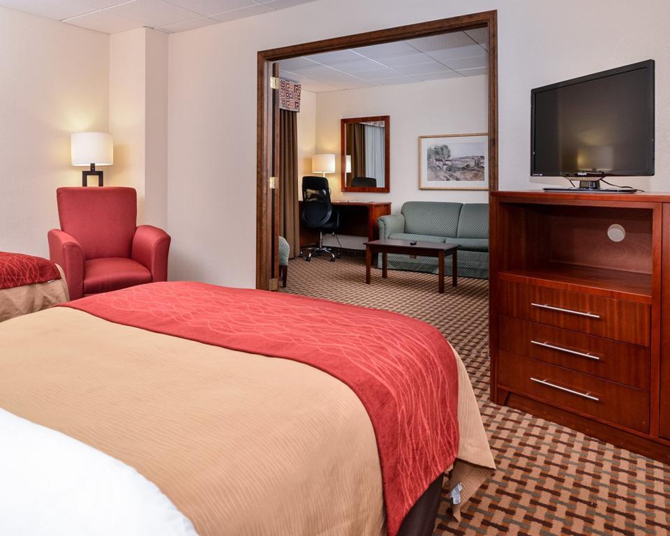 Quality Inn And Suites Conference Center Richmond Extérieur photo