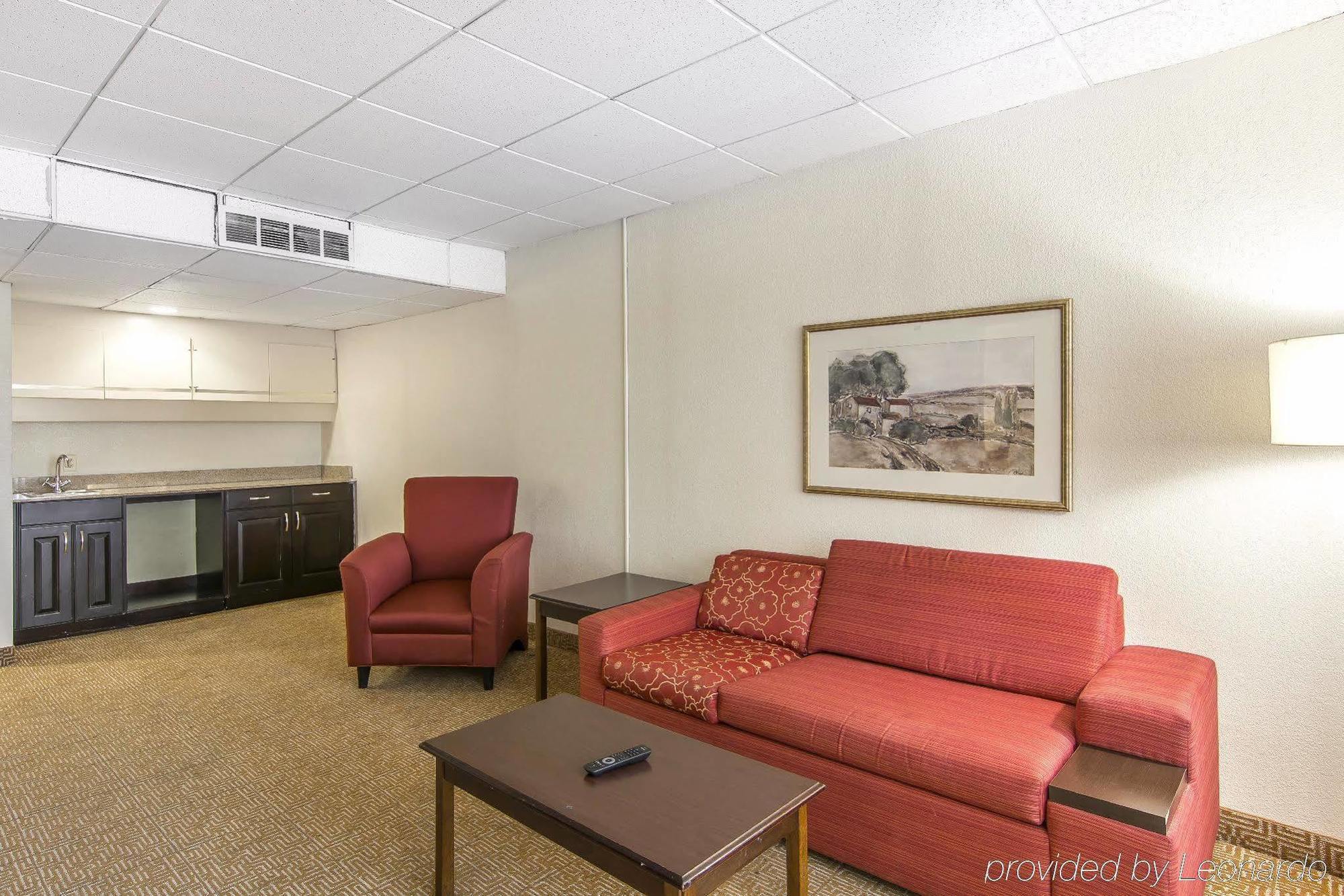 Quality Inn And Suites Conference Center Richmond Extérieur photo
