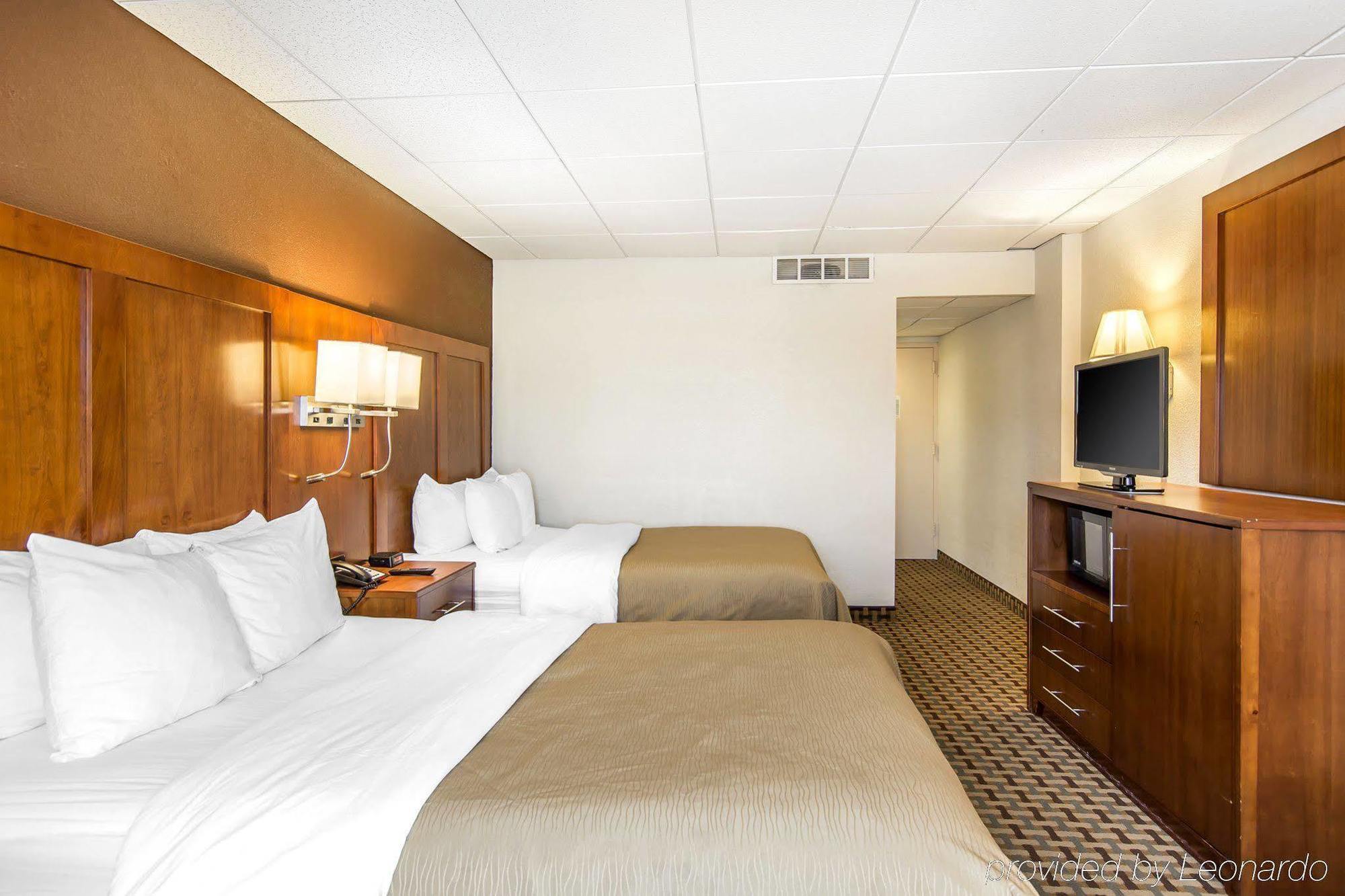 Quality Inn And Suites Conference Center Richmond Extérieur photo