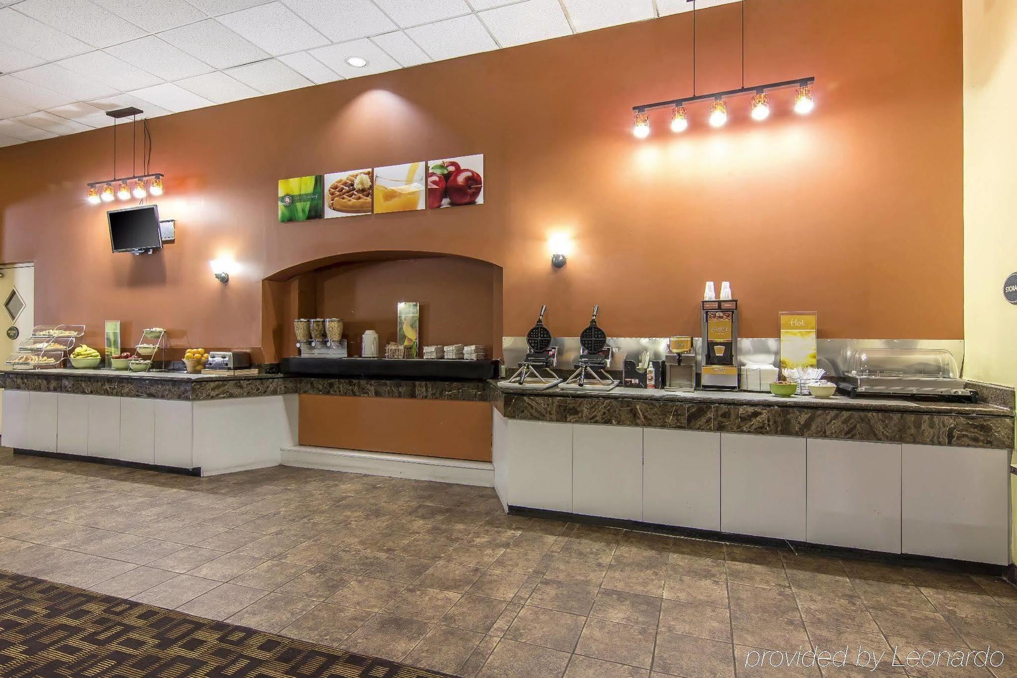 Quality Inn And Suites Conference Center Richmond Extérieur photo