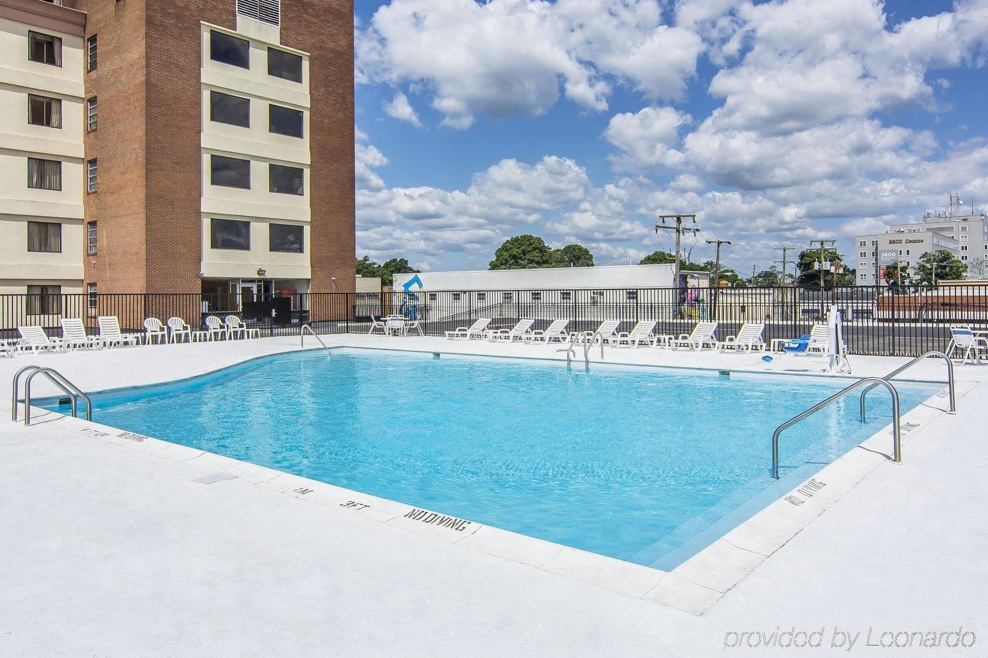 Quality Inn And Suites Conference Center Richmond Extérieur photo