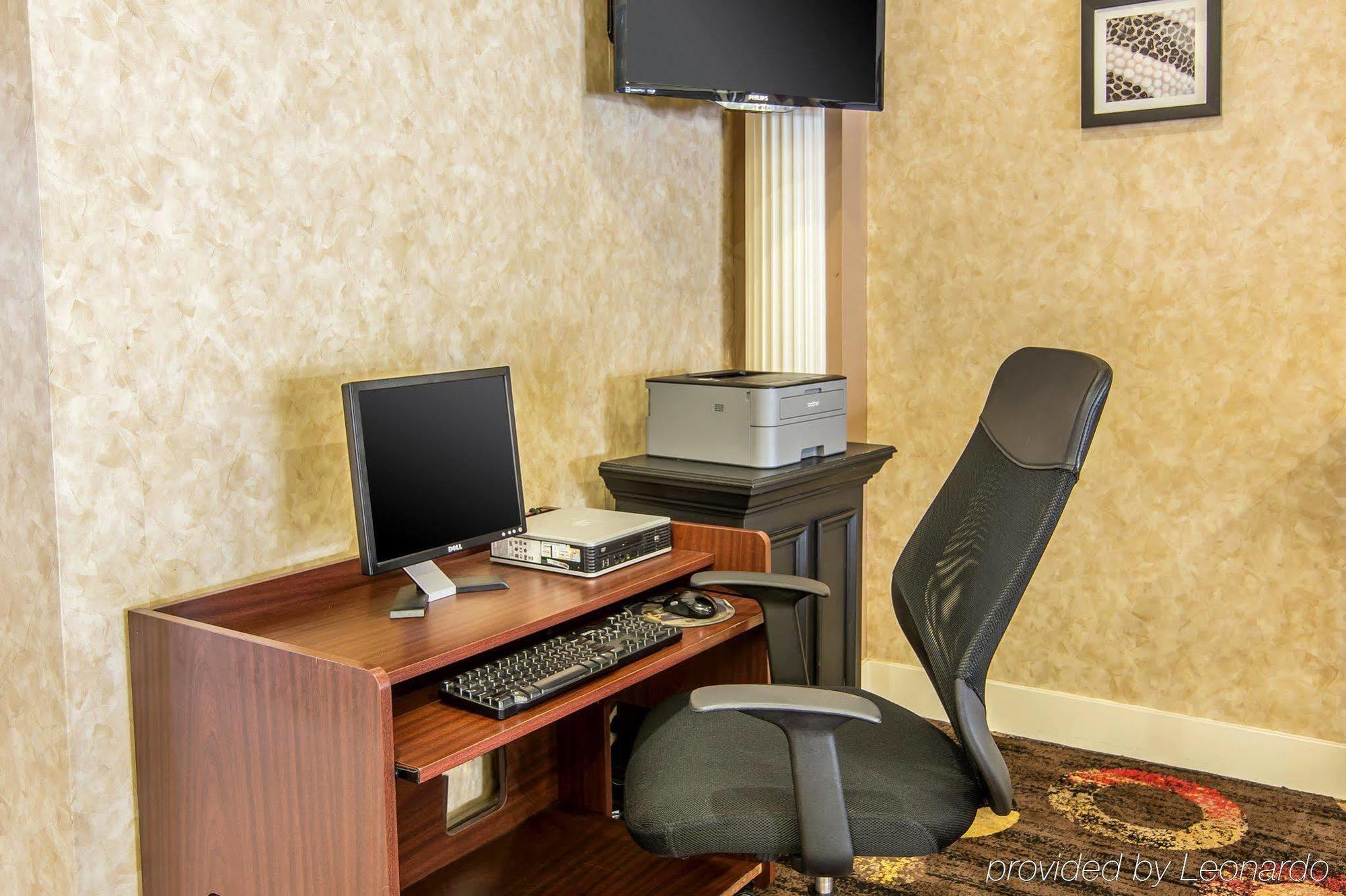 Quality Inn And Suites Conference Center Richmond Extérieur photo